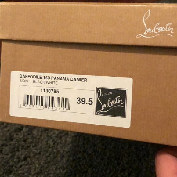 Christian Louboutin shoes - Picture 2 of 3